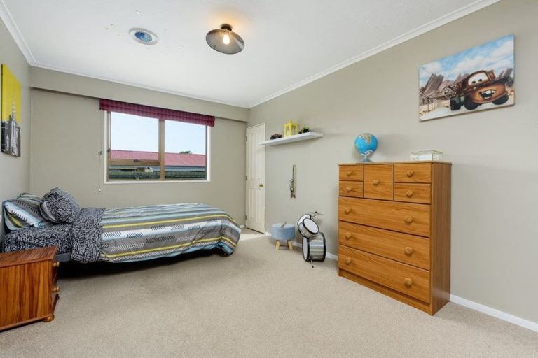 Photo of property in 15 Pemberton Crescent, Greerton, Tauranga, 3112