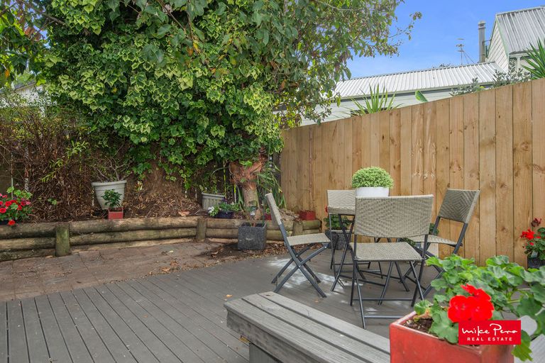 Photo of property in 51b Eureka Place, Parahaki, Whangarei, 0112