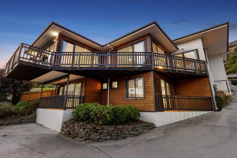 Photo of property in 25a Marina Drive, Frankton, Queenstown, 9300