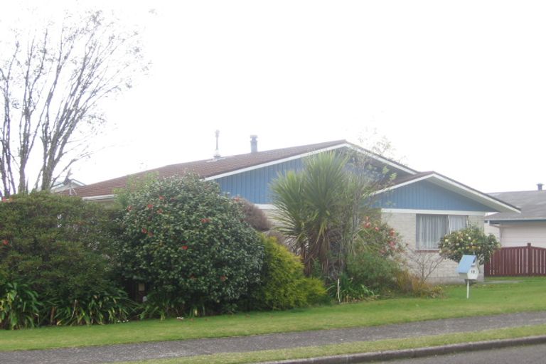 Photo of property in 12 Neri Crescent, Pomare, Rotorua, 3015