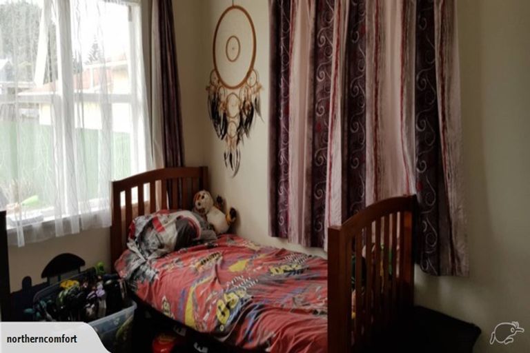 Photo of property in 4 Bartholomew Road, Levin, 5510