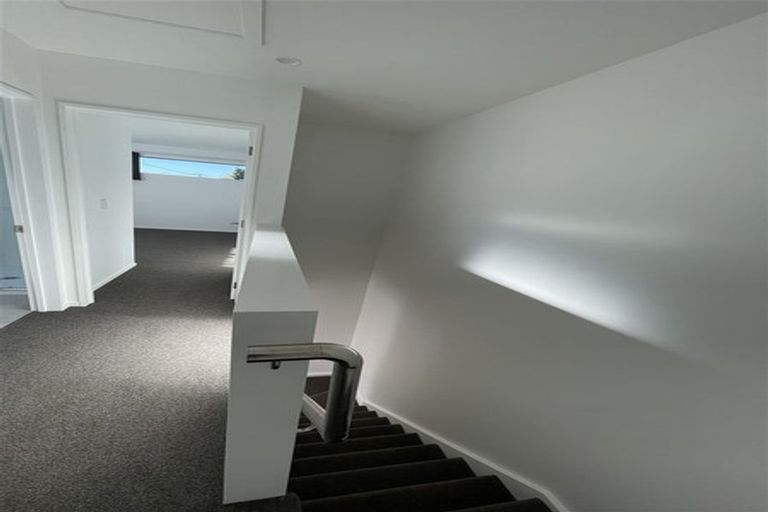 Photo of property in 7/4 Gilberthorpes Road, Islington, Christchurch, 8042