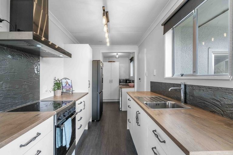 Photo of property in 45 Watt Road, Otatara, Invercargill, 9879