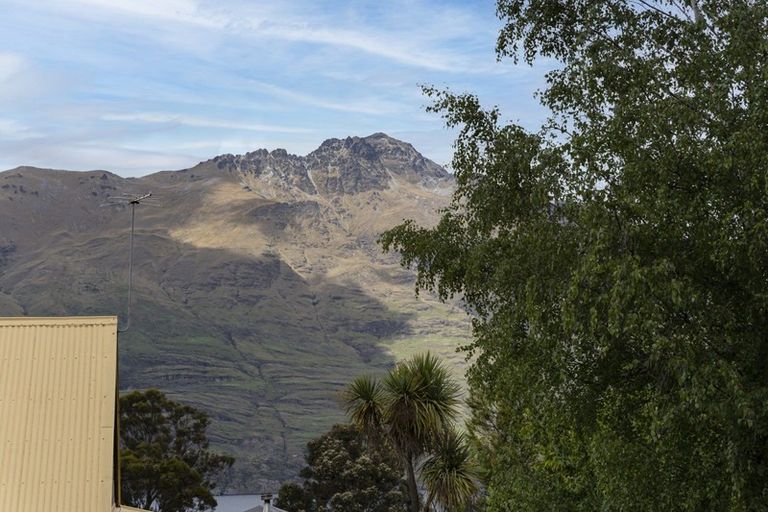 Photo of property in 25c Williams Street, Sunshine Bay, Queenstown, 9300