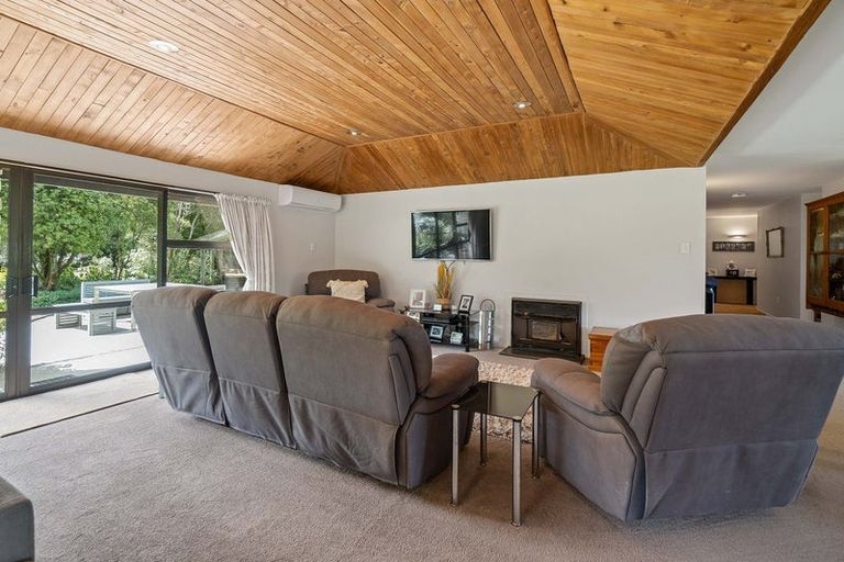 Photo of property in 6 Kowhai Drive, Darfield, 7510