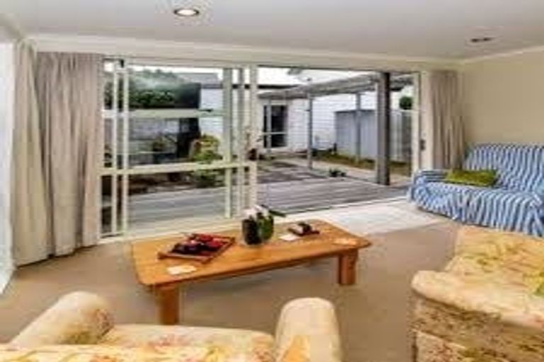 Photo of property in 65 Bruce Pulman Drive, Takanini, 2112