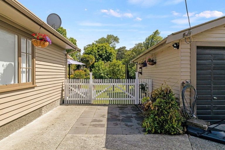Photo of property in 26 Wanganui Road, Marton, 4710