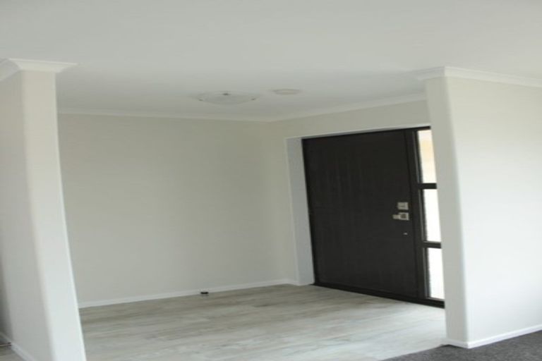 Photo of property in 17 Oolong Court, Huntington, Hamilton, 3210