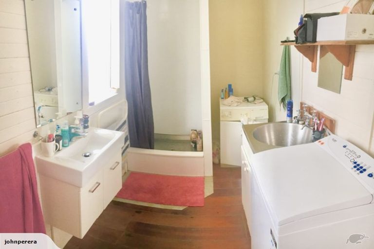 Photo of property in 19 George Street, Thorndon, Wellington, 6011