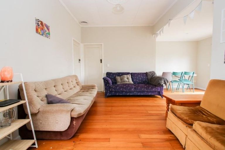 Photo of property in 115 Cambridge Road, Hillcrest, Hamilton, 3216