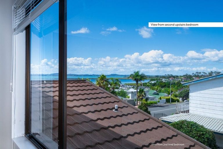 Photo of property in 147 Wiseley Road, West Harbour, Auckland, 0618