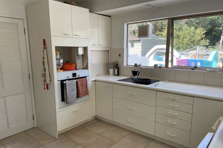Photo of property in 64 Maxwelton Drive, Mairangi Bay, Auckland, 0630
