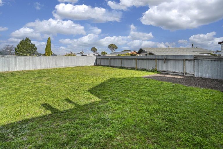 Photo of property in 35 Peterhead Avenue, Flaxmere, Hastings, 4120