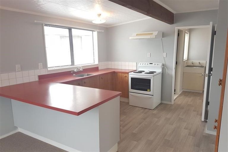 Photo of property in 20 Cargill Grove, Kelvin Grove, Palmerston North, 4414