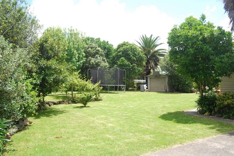 Photo of property in 2727 State Highway 1, Ruakaka, Whangarei, 0171