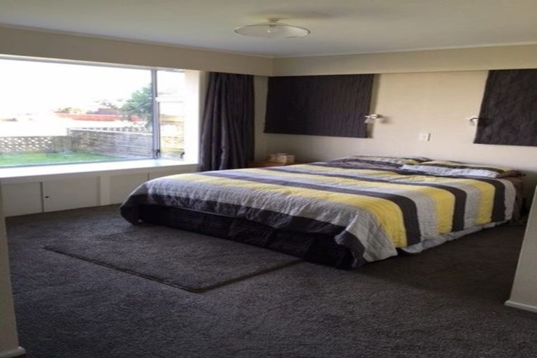Photo of property in 2 Watson Drive, Paraparaumu Beach, Paraparaumu, 5032