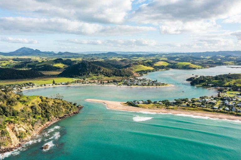 Photo of property in 894 Pataua South Road, Pataua South, Onerahi, 0192