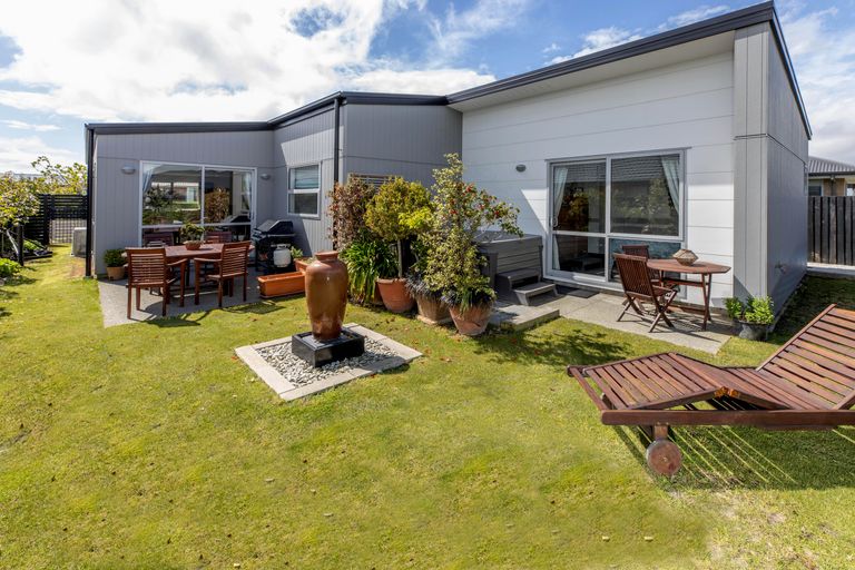 Photo of property in 10 Jasper Court, Rolleston, 7614