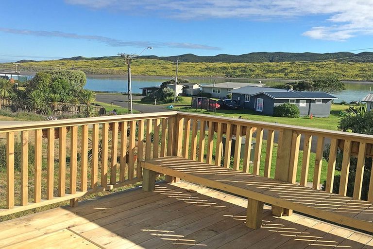Photo of property in 14 Wainamu Road, Raglan, 3297