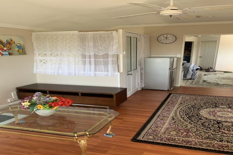 Photo of property in 26 San Bernadino Drive, Henderson, Auckland, 0612