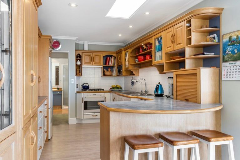 Photo of property in 35 Victory Street, Welcome Bay, Tauranga, 3112