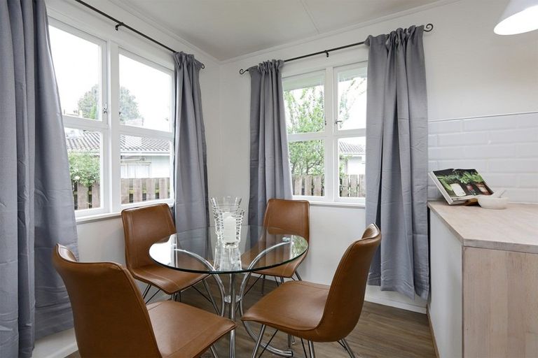 Photo of property in 11 Sunderland Drive, Flaxmere, Hastings, 4120