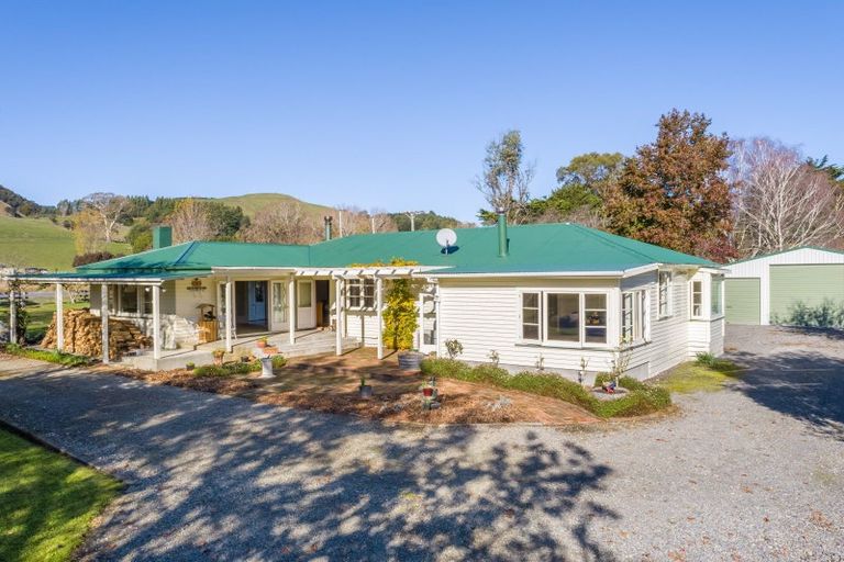Photo of property in 1785 Martinborough Masterton Road, Longbush, Masterton, 5884