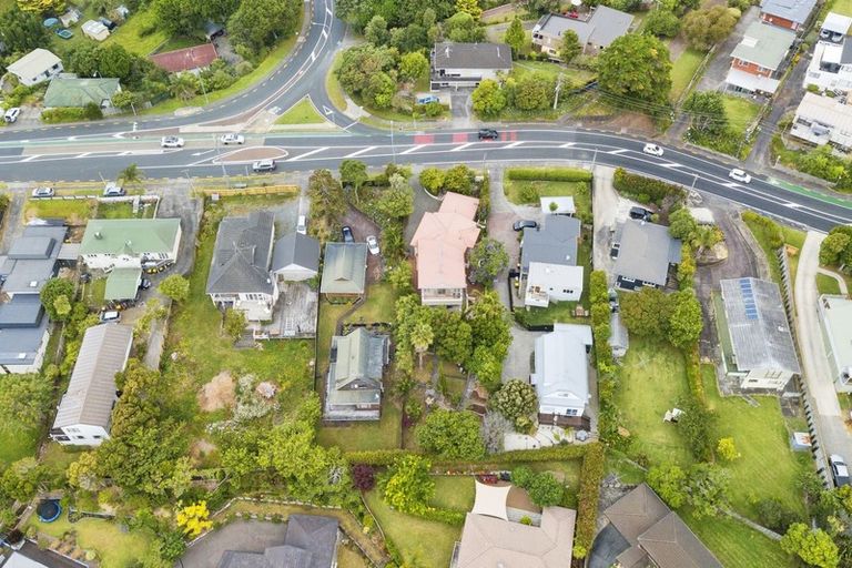 Photo of property in 105 Browns Bay Road, Browns Bay, Auckland, 0630