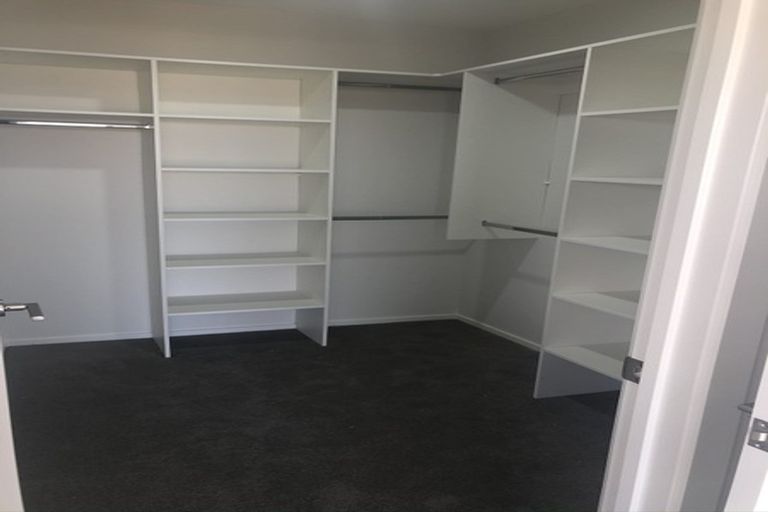 Photo of property in 9 Davey Crescent, Orewa, 0931