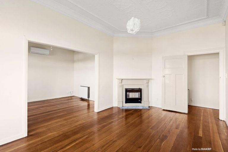 Photo of property in 63 Central Terrace, Kelburn, Wellington, 6012