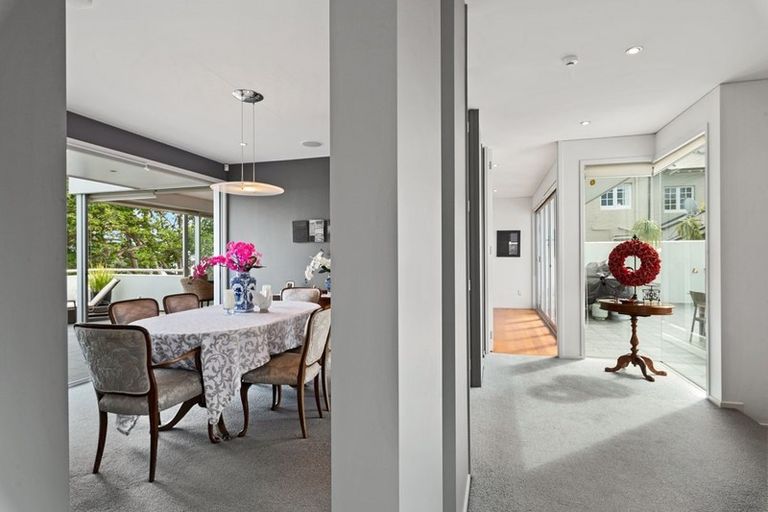 Photo of property in 25 Norwood Road, Bayswater, Auckland, 0622