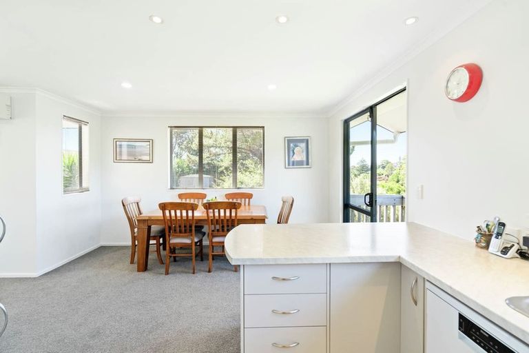 Photo of property in 57a Advene Road, Cockle Bay, Auckland, 2014