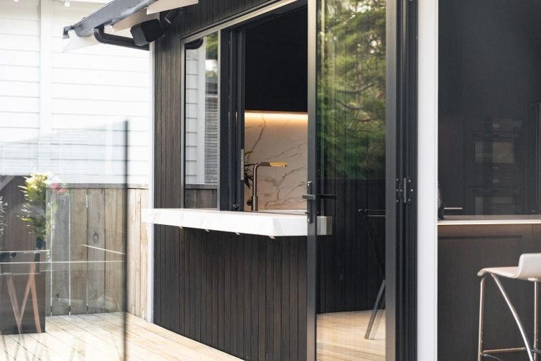Photo of property in 10 Dorset Street, Westmere, Auckland, 1022