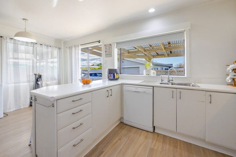Photo of property in 86 Wycliffe Street, Onekawa, Napier, 4110