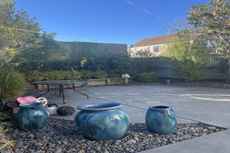 Photo of property in 2/33 Geraldine Street, Edgeware, Christchurch, 8013