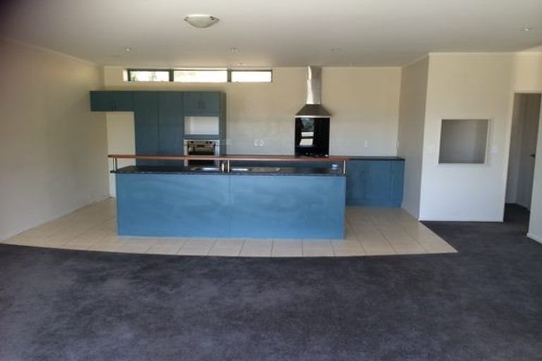 Photo of property in 4 Mitika Way, Strathmore Park, Wellington, 6022