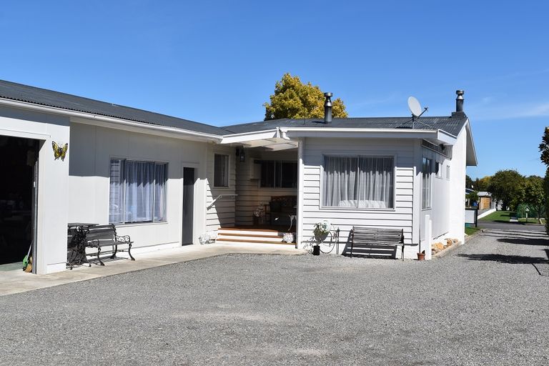 Photo of property in 23 Seddon Street, Carterton, 5713