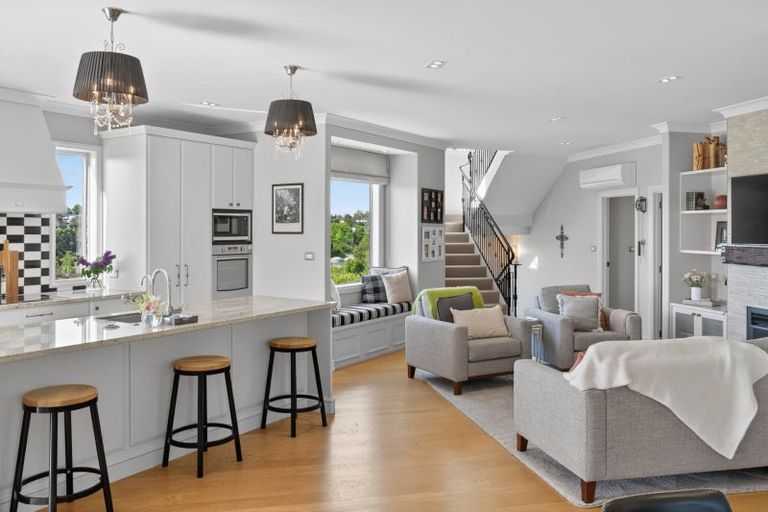 Photo of property in 15 Meadowbank Rise, Bethlehem, Tauranga, 3110