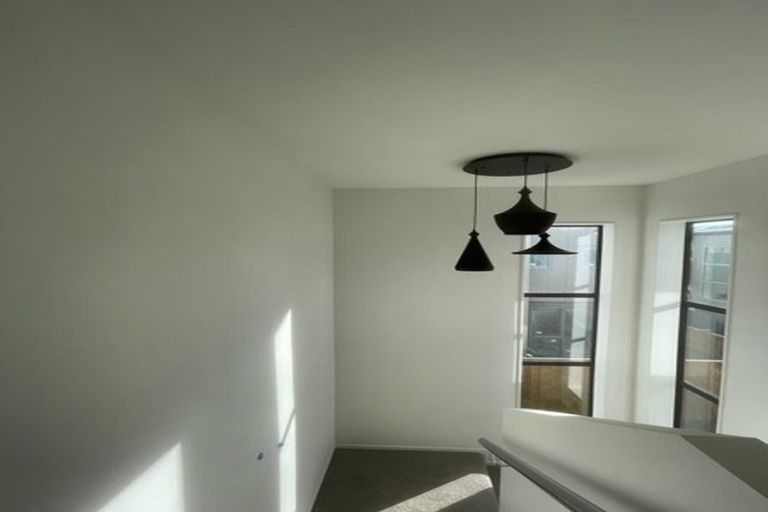 Photo of property in 72 Bellbird Street, Papakura, 2110