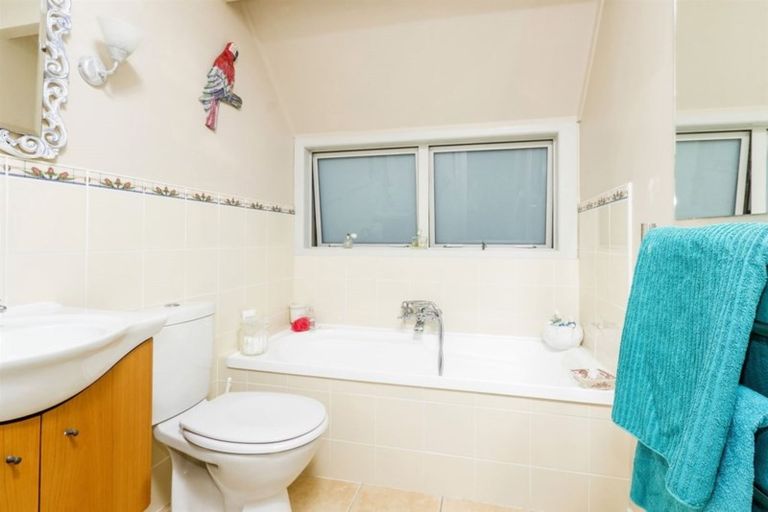 Photo of property in 81 Attwood Road, Paremoremo, Auckland, 0632