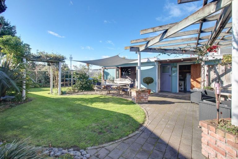 Photo of property in 137 Georges Drive, Napier South, Napier, 4110