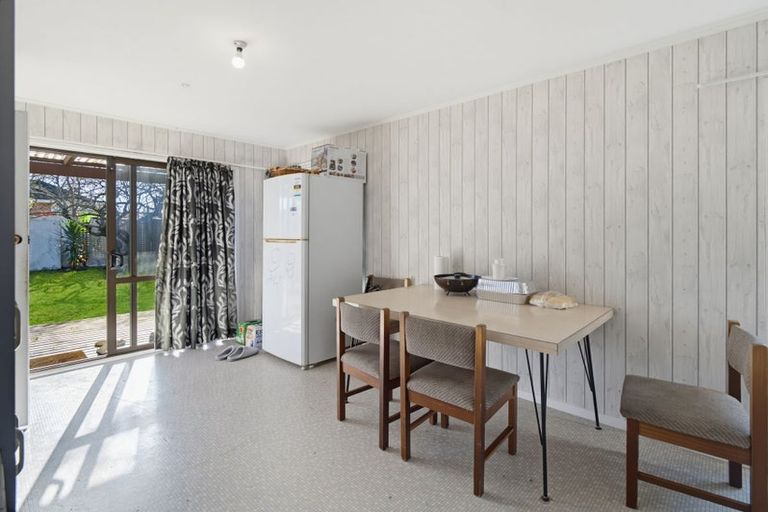 Photo of property in 2/1101 Cunningham Crescent, Mayfair, Hastings, 4122