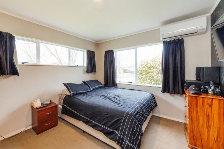 Photo of property in 3 Delta Place, Milson, Palmerston North, 4414