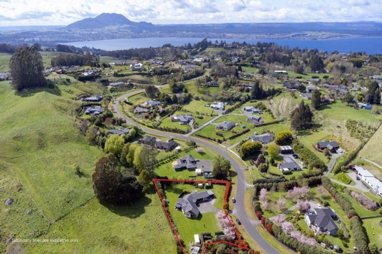 Photo of property in 72 Dalmore Way, Acacia Bay, Taupo, 3385