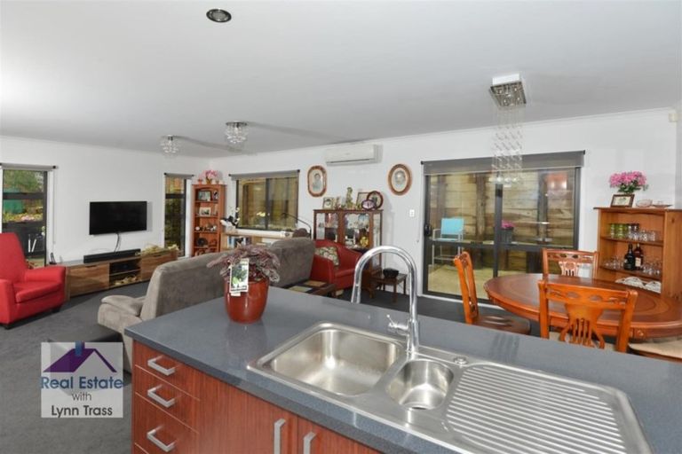 Photo of property in 1 Cole Terrace, Te Kamo, Whangarei, 0112
