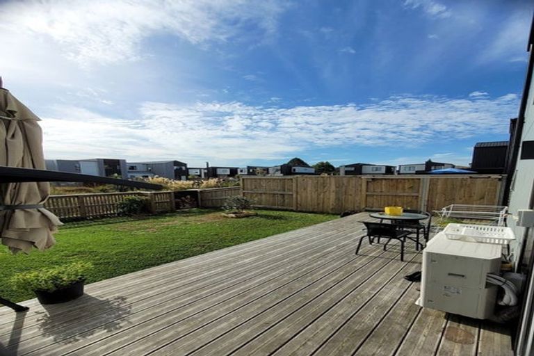 Photo of property in 8 Selkirk Lane, Hamilton Lake, Hamilton, 3204