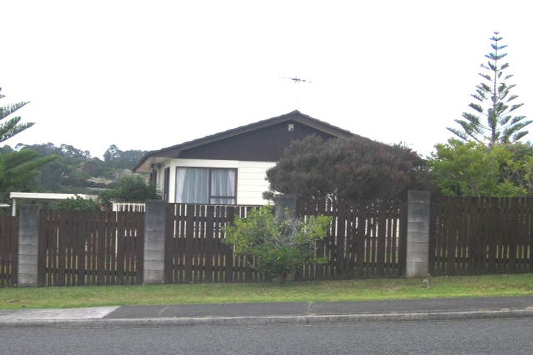 Photo of property in 47 Bayview Road, Bayview, Auckland, 0629