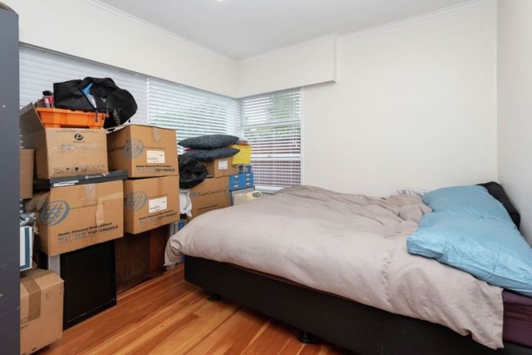 Photo of property in 100 Botany Road, Botany Downs, Auckland, 2010