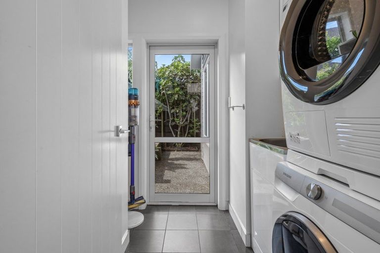 Photo of property in 21 Redhaven Place, Bethlehem, Tauranga, 3110