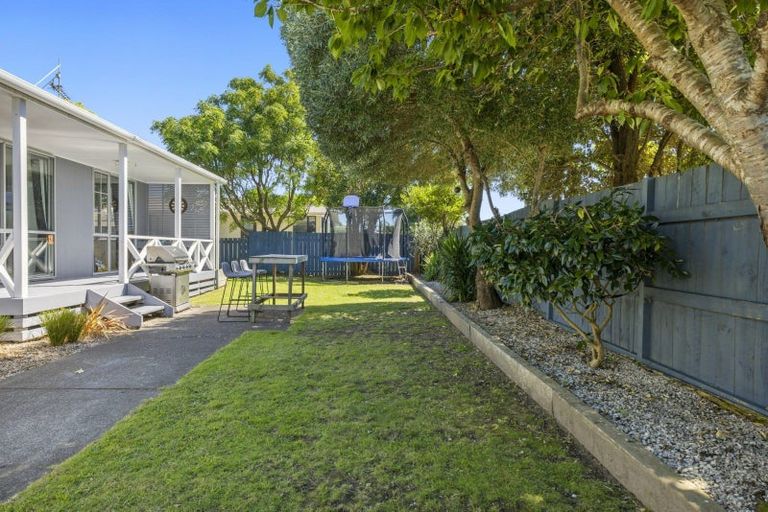 Photo of property in 1 Belray Place, Papamoa Beach, Papamoa, 3118